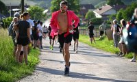 bcn_tour_neuchatel_26_podium_et_costumes_00043