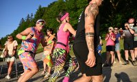 bcn_tour_neuchatel_26_podium_et_costumes_00107