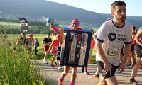 bcn_tour_neuchatel_26_podium_et_costumes_00113